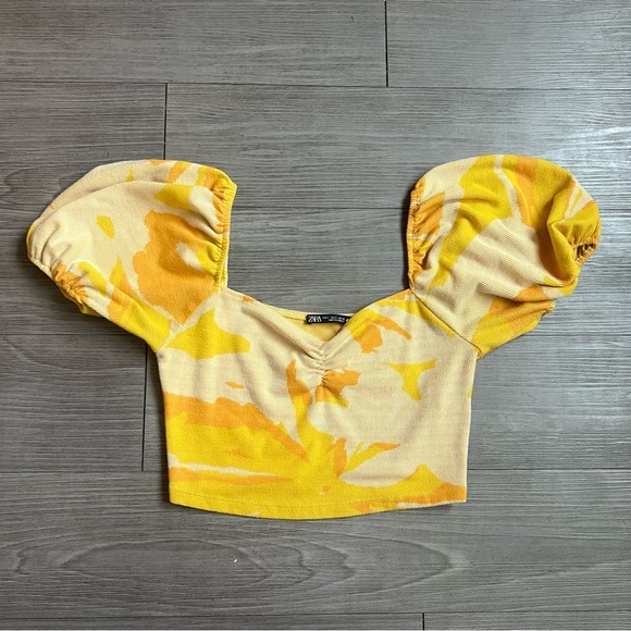 Zara Abstract Print Yellow & Orange Jacquard Puff Sleeve Crop Top Size S - Picture 2 of 6